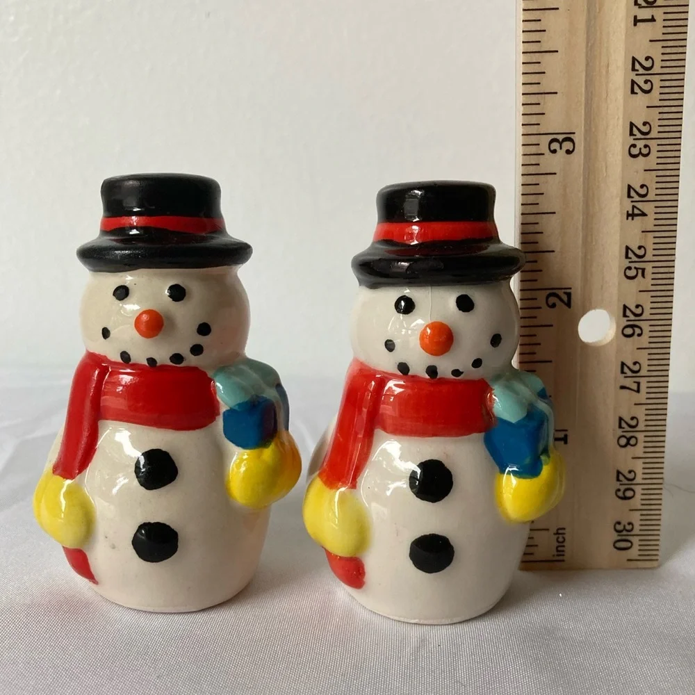 Christmas Salt & Pepper Set Snowmen‎ Snowman Porcelain Greenbrier Int 2.75